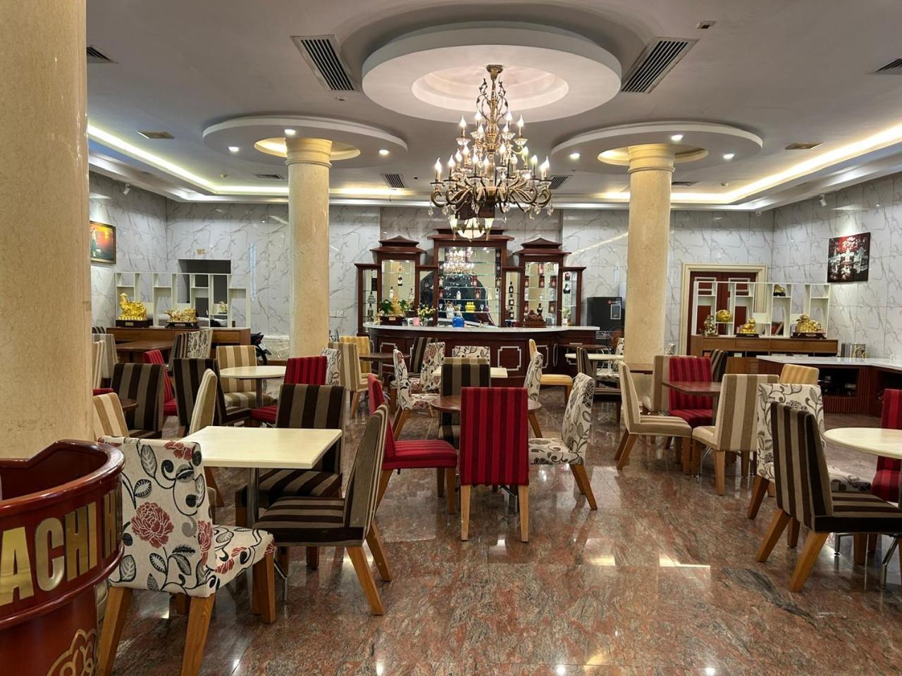 Hotel Khach San Sa Chi - Mong Cai Extérieur photo