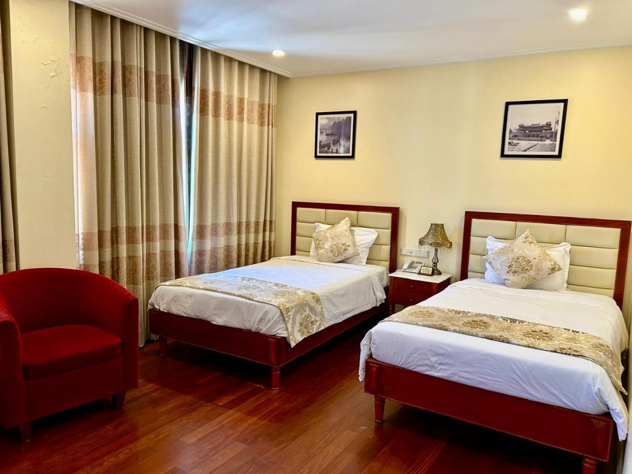 Hotel Khach San Sa Chi - Mong Cai Extérieur photo